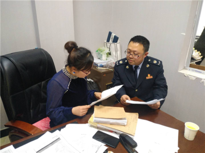 甕安縣稅務(wù)局 減稅降費(fèi)精準(zhǔn)落地，納稅服務(wù)升級(jí)獲“三感”贊譽(yù)